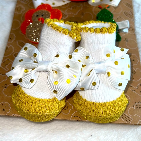 ๐๐๐ฆ baby headband and socks set - Picture 2 of 4
